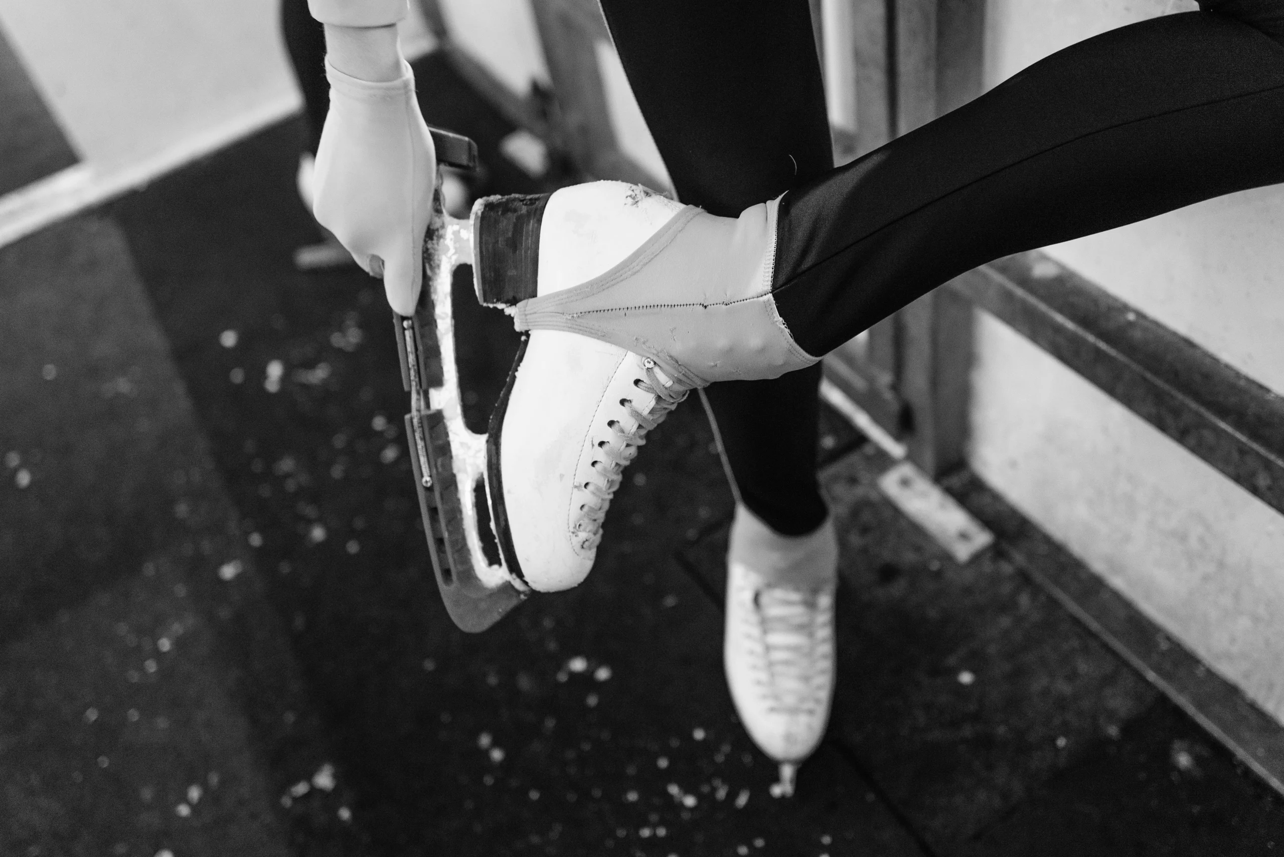 ice skates with heated insoles