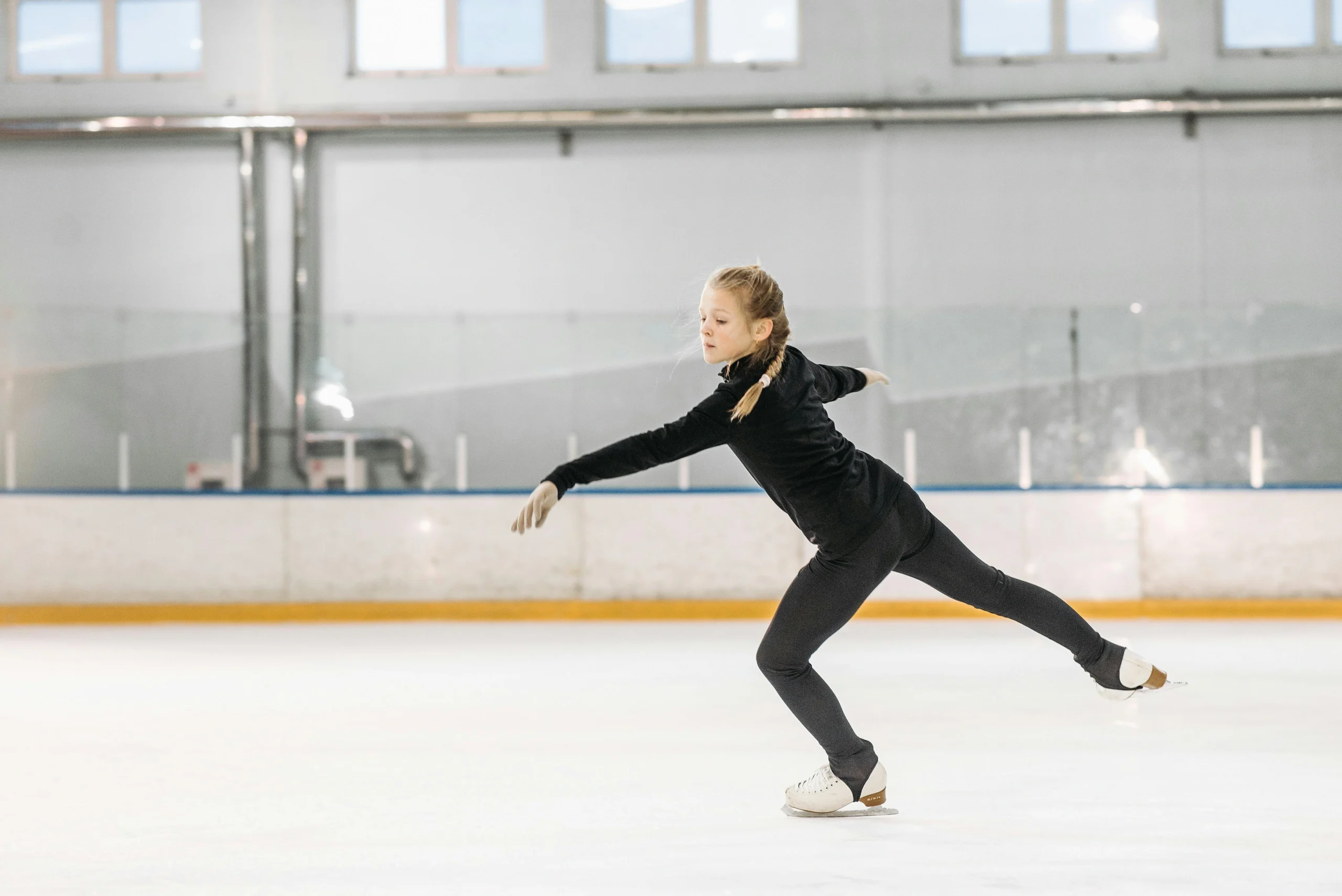 youngest age to ice skate
